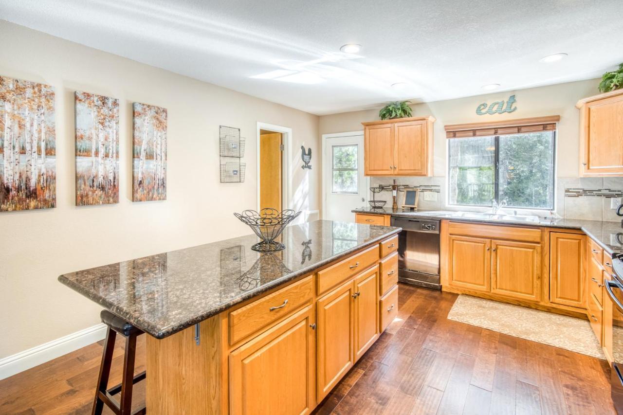 Aspen Vista Villa Shaver Lake Exterior photo